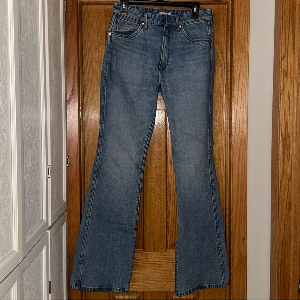 Wrangler Westward High Rise Boot - Picture 2 of 8
